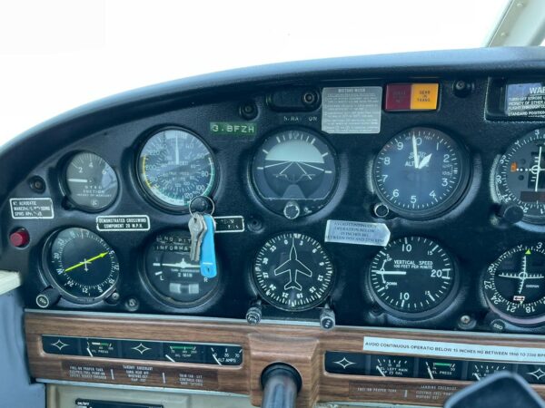 Piper PA28R-200